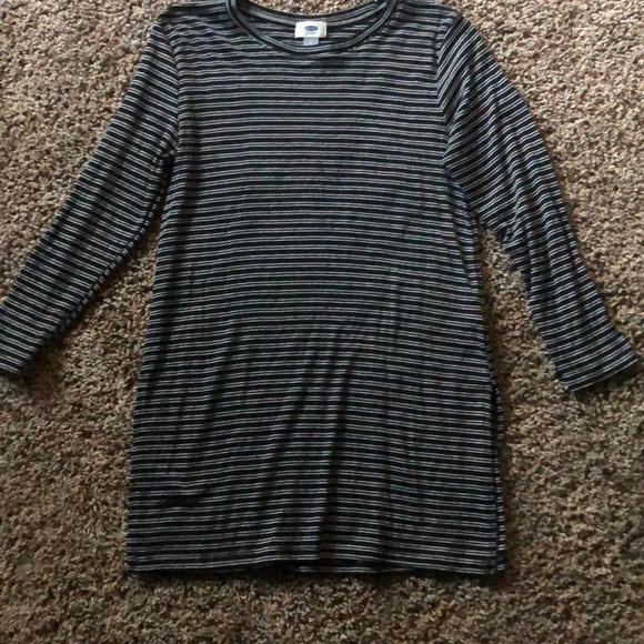 Old Navy long shirt with slits on side, size Large - Picture 1 of 4